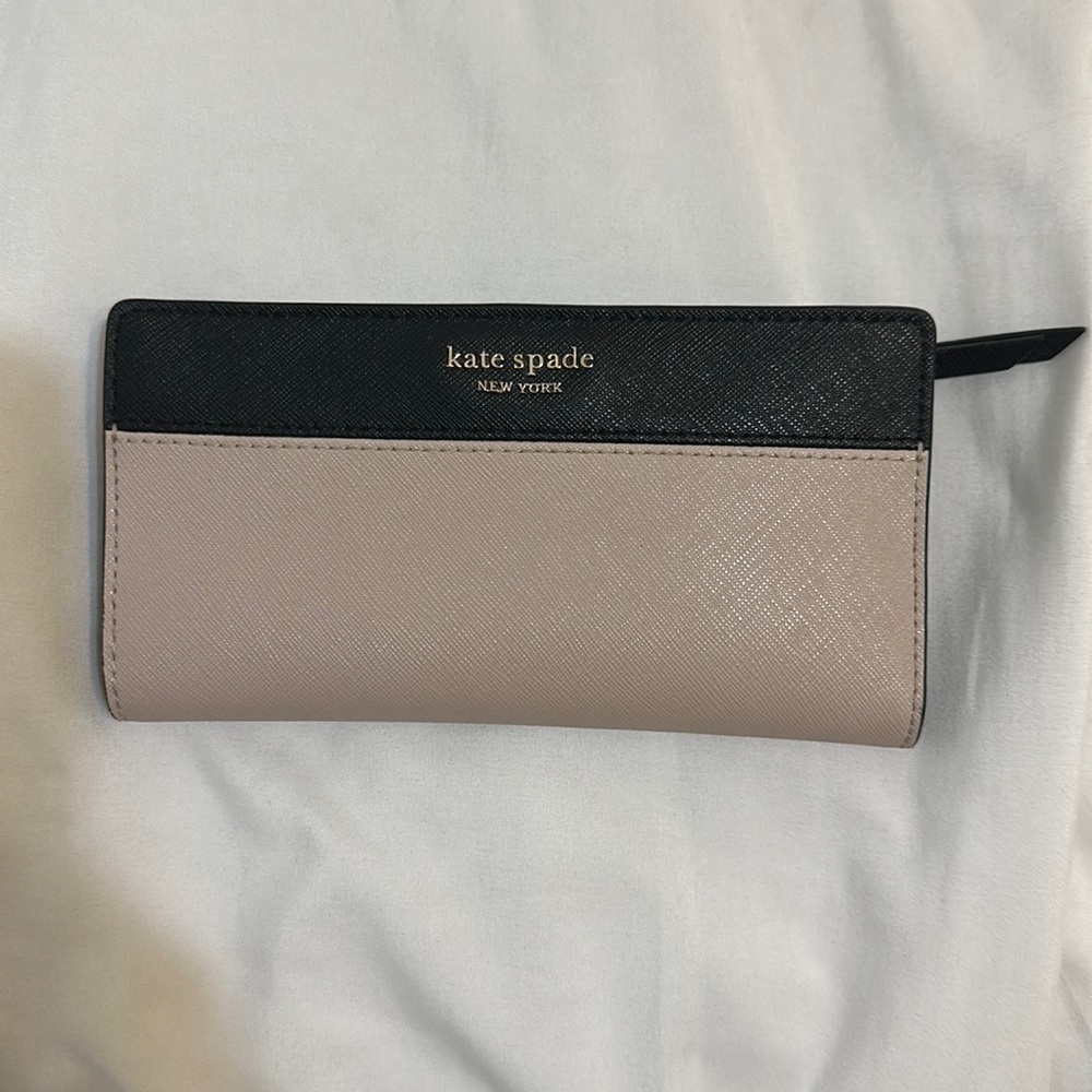 Kate spade New York wallet
